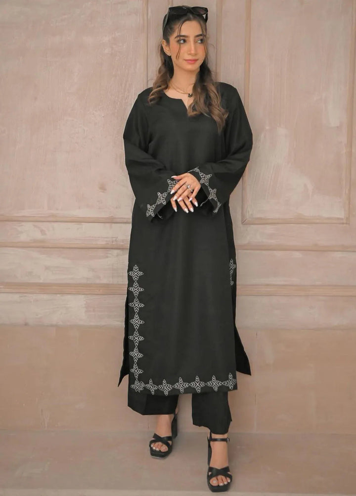 Zauk Luxury Pret Embroidered Raw Silk 2 Piece Suit Smoky Black
