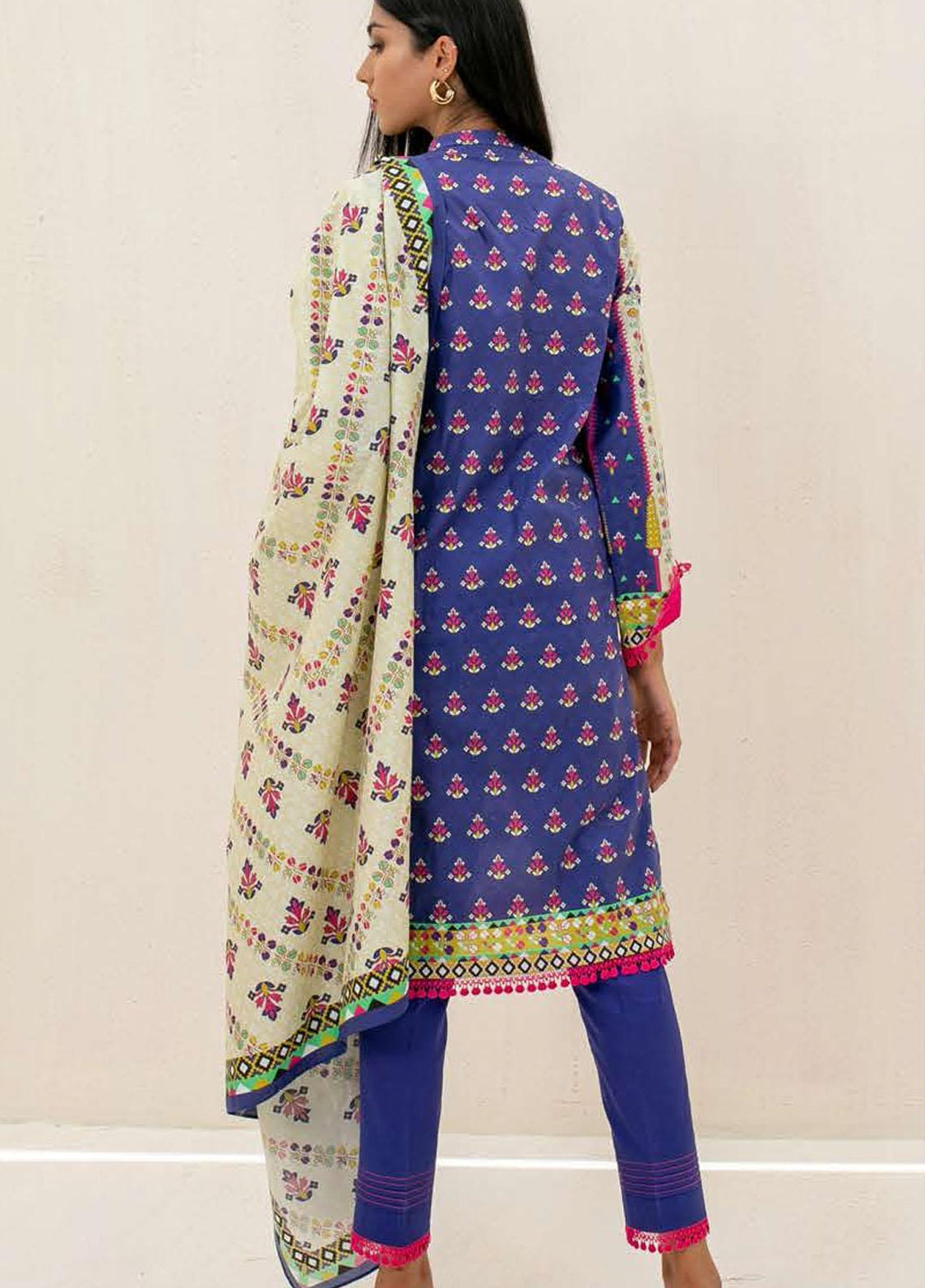 Zellbury Printed Cambric Suits Unstitched 3 Piece ZL21CB WUC21X30028 - Winter Collection