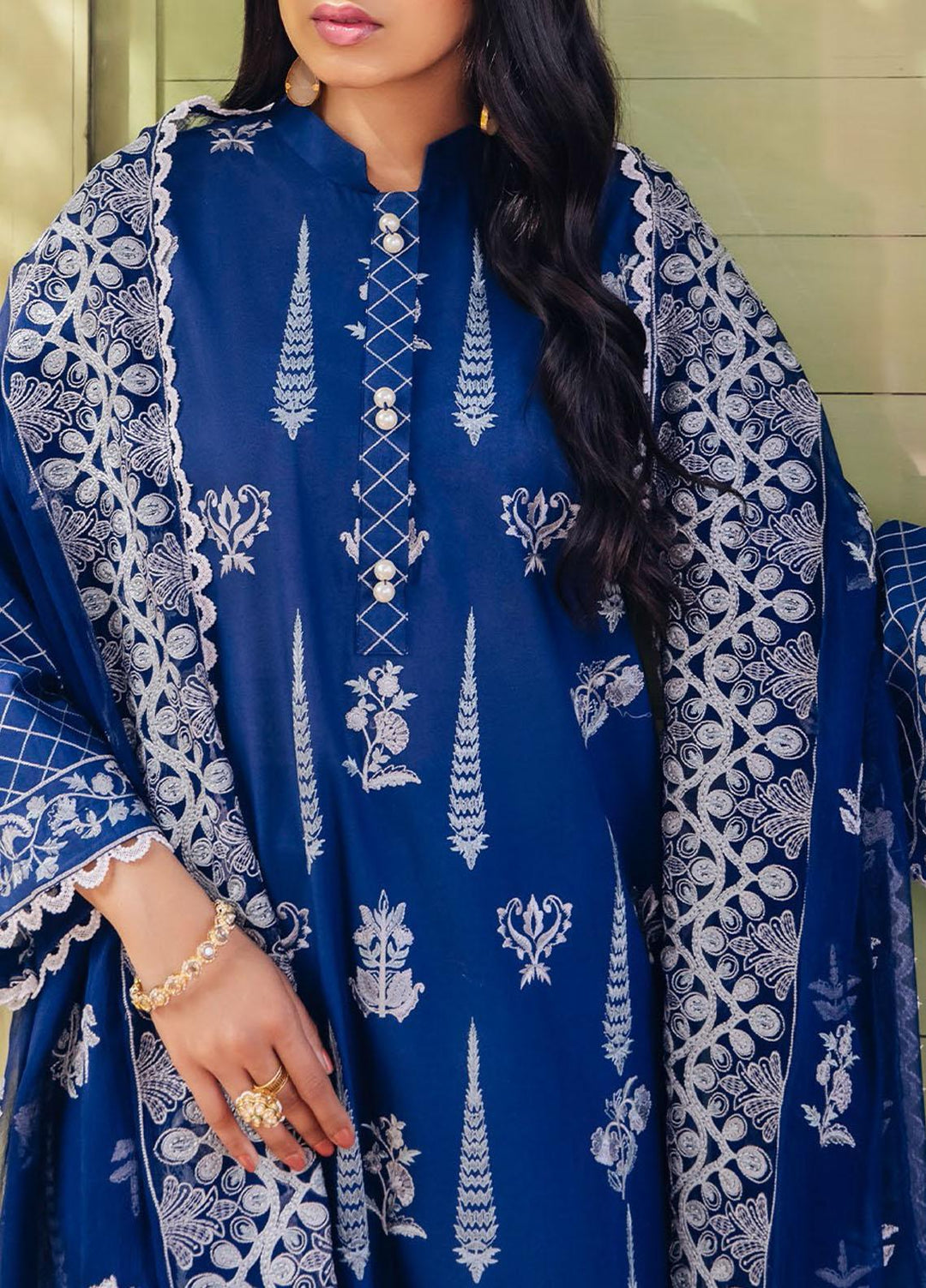 Zellbury Embroidered Cambric Suits Unstitched 3 Piece ZB22LU WULC22E30282 - Luxury Eid Collection