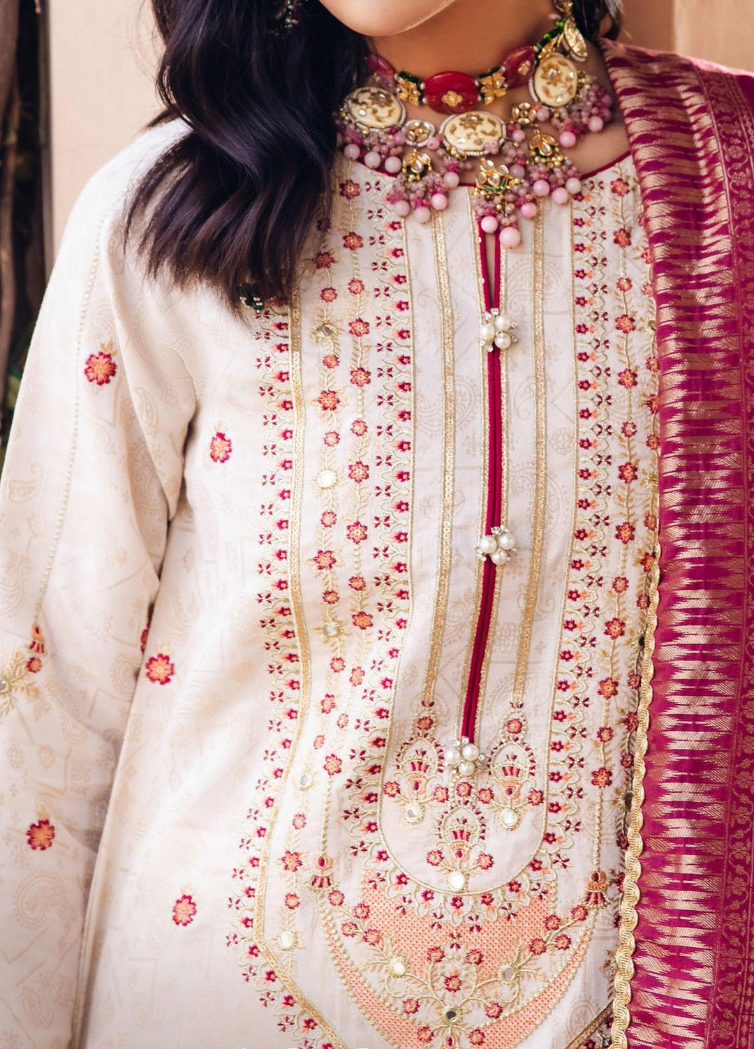 Zellbury Embroidered Cambric Suits Unstitched 3 Piece ZB22LU ZWULCE322041 - Luxury Eid Collection