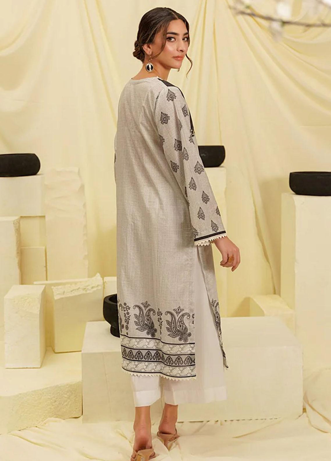 Zellbury Printed Lawn Suits Unstitched 2 Piece ZB23M WUC22X20628 - Summer Collection