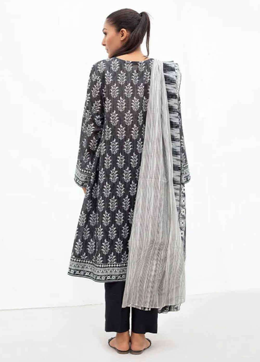 Zellbury Printed Lawn Suits Unstitched 3 Piece ZB23M WUC22X30638 - Summer Collection