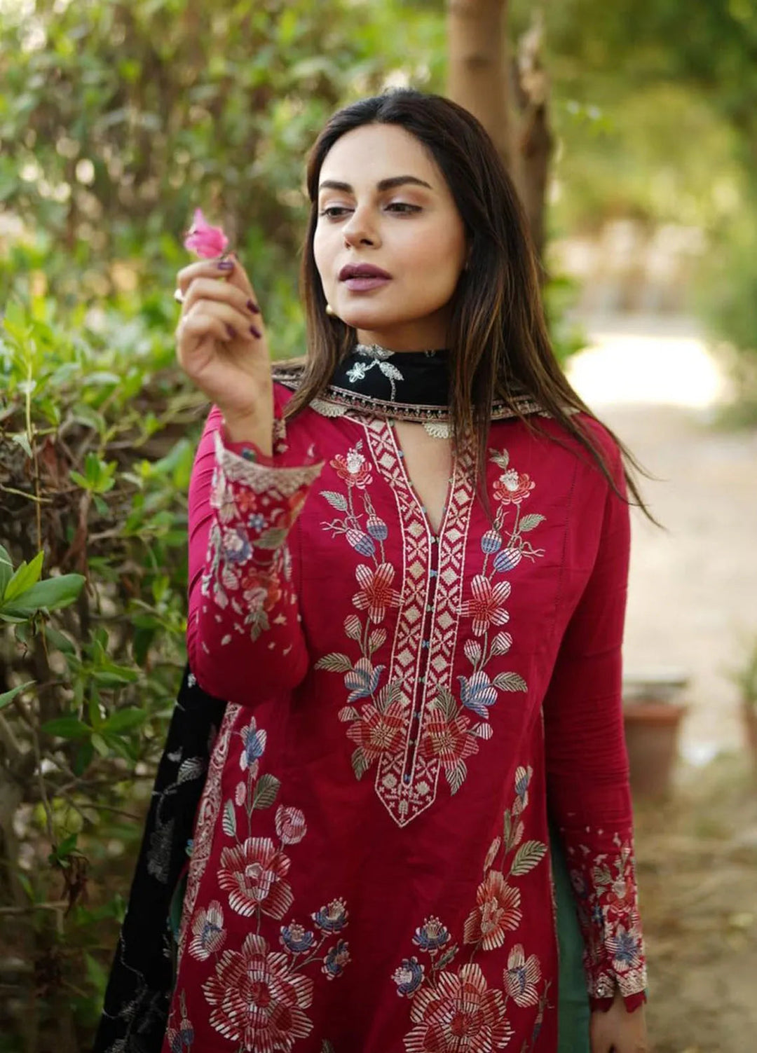 Zaha Embroidered Lawn Suits Unstitched 3 Piece ZL24-14A - Summer Collection