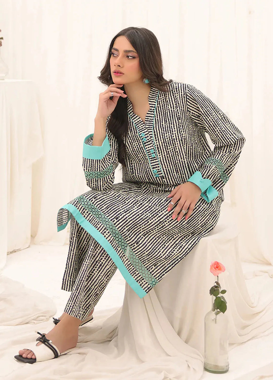 Zlooms Pret Cambric Lawn 2 Piece Suit ZL25-C07-01