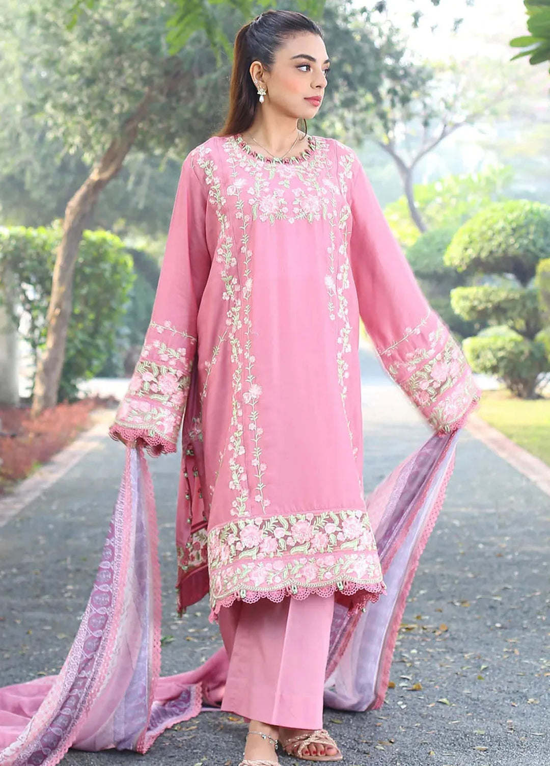 Zyna Embroidered Lawn Suit Unstitched 3 Piece ZYN25L D3-Alaya - Summer Collection