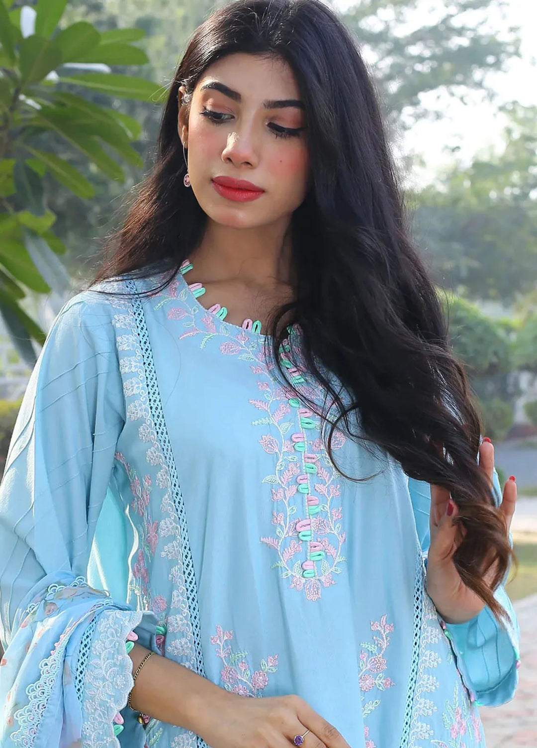 Zyna Embroidered Lawn Suit Unstitched 3 Piece ZYN25L D4-Feesha - Summer Collection