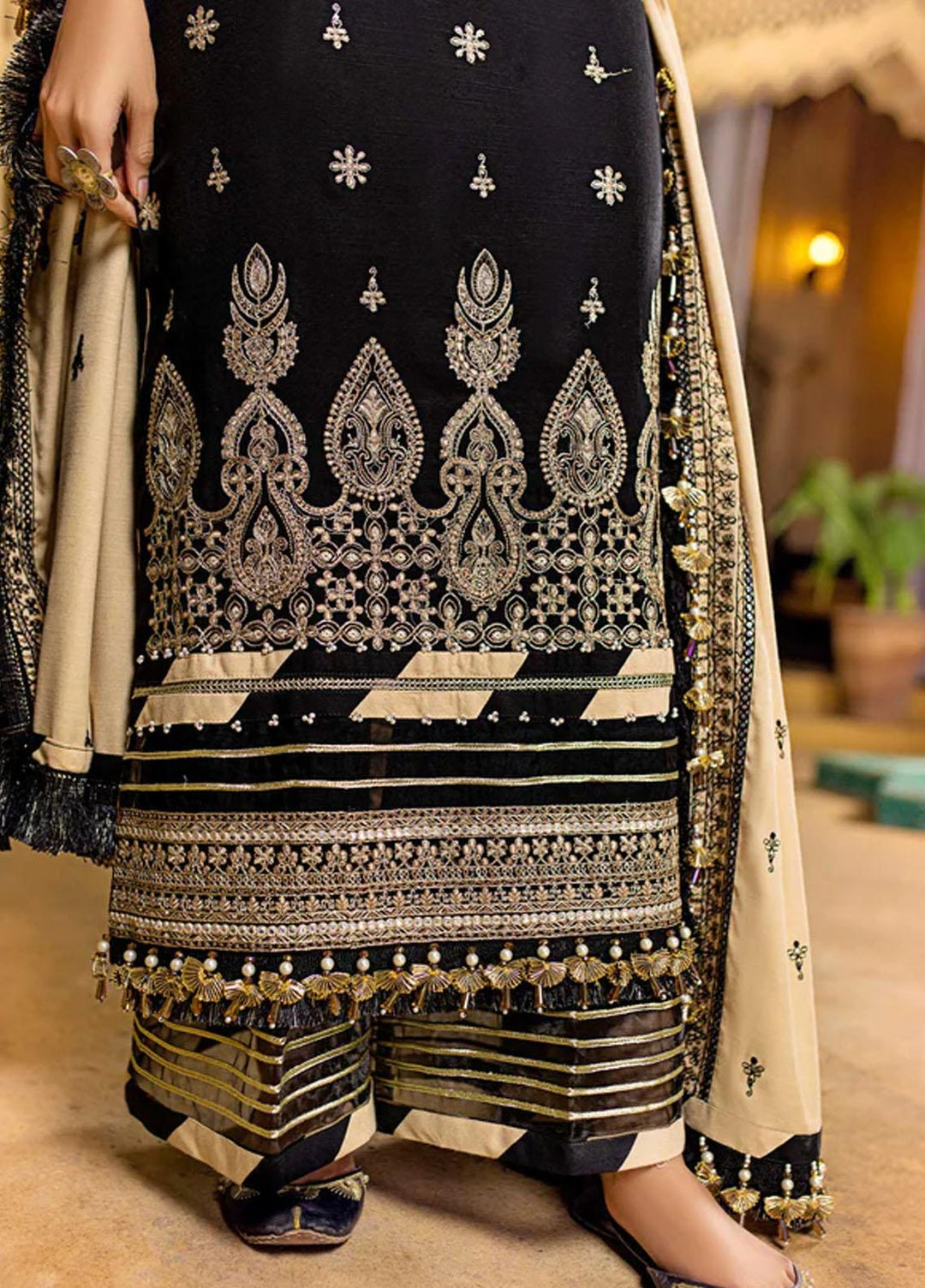 Zora By Eleshia Embroidered Dhanak Suits Unstitched 3 Piece ELS23Z BLACK ROSE - Luxury Collection