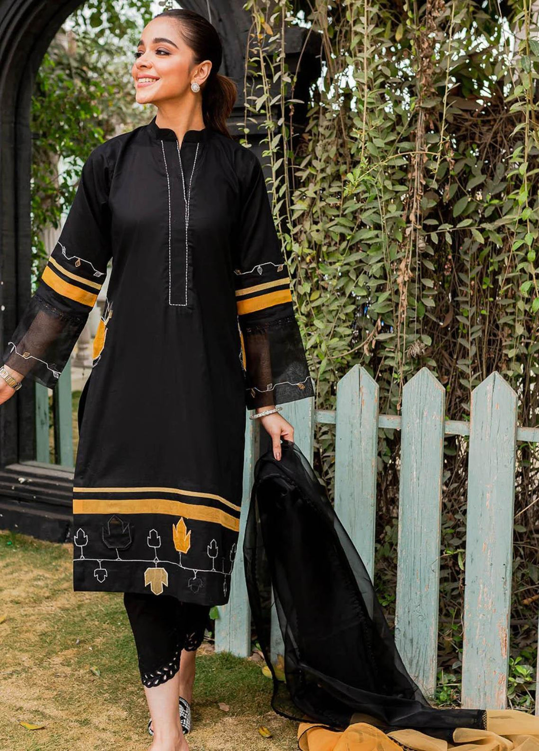 Zoya & Fatima Pret  Cotton 3 Piece Suit ZOF23P Amyra