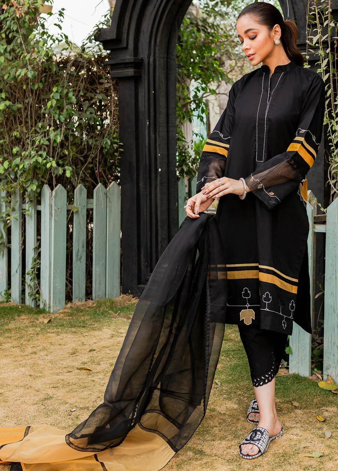 Zoya & Fatima Pret  Cotton 3 Piece Suit ZOF23P Amyra