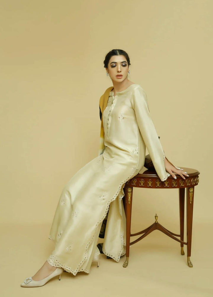 Zoya & Fatima Pret  Raw Silk 2 Piece Suit ZOF23P Linda