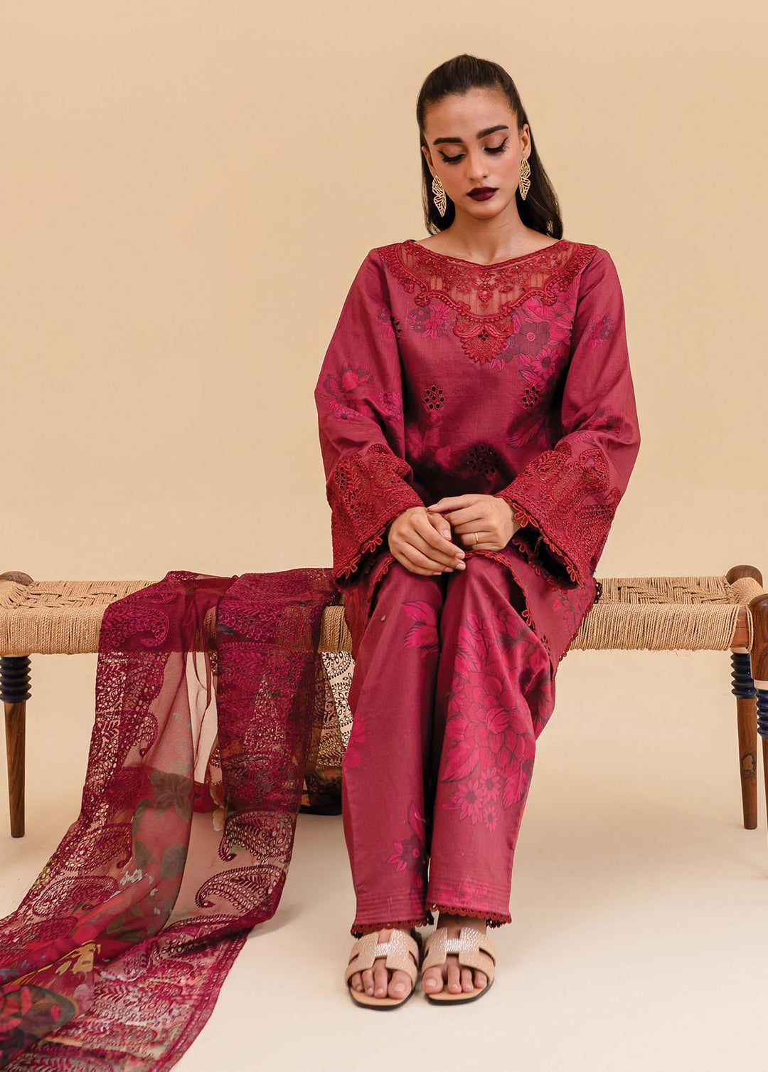 Zoya & Fatima Embroidered Lawn Suits Unstitched 3 Piece ZOF23SB ZF3-193 - Summer Collection