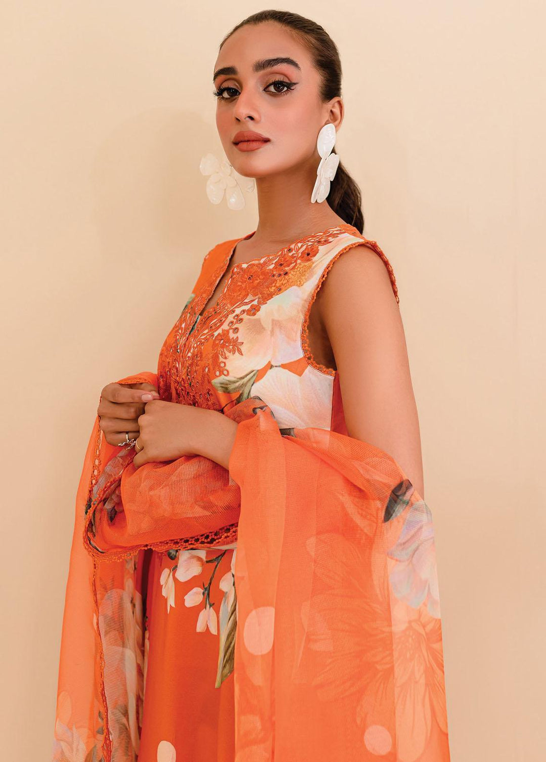 Zoya & Fatima Embroidered Lawn Suits Unstitched 3 Piece ZOF23SB ZF6-387 - Summer Collection