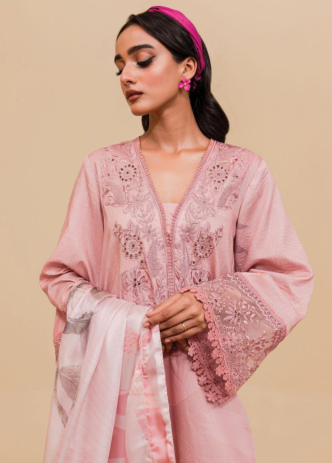 Zoya & Fatima Embroidered Lawn Suits Unstitched 3 Piece ZOF23SB ZF9-832 - Summer Collection