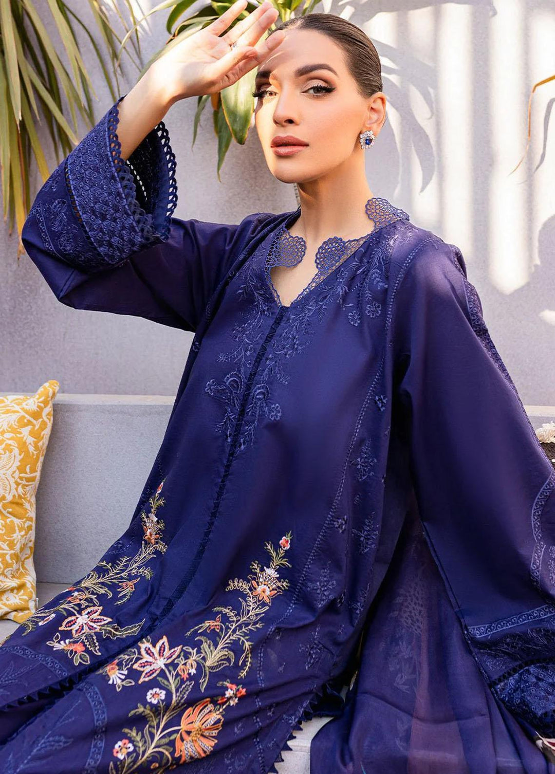 Zoya & Fatima Embroidered Lawn Suits Unstitched 3 Piece ZOF23L ZF-06 Amira - Luxury Collection