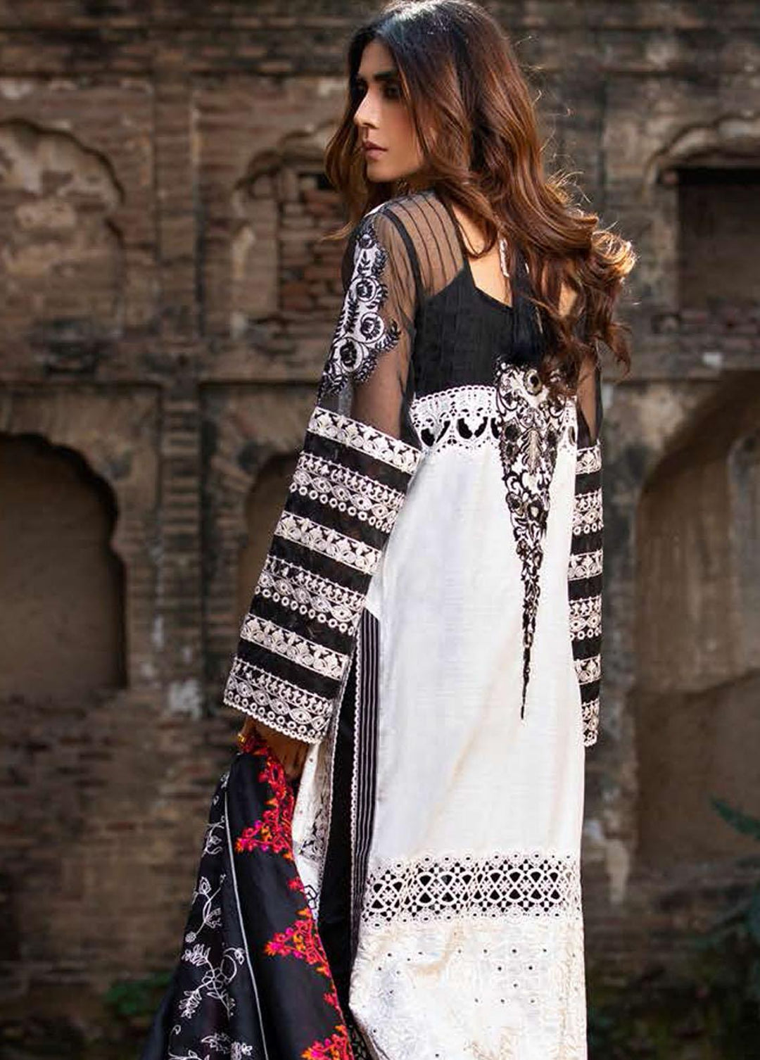 ZUNUJ Embroidered Yarn Suits Unstitched 3 Piece ZJ22S 01 - Summer Collection