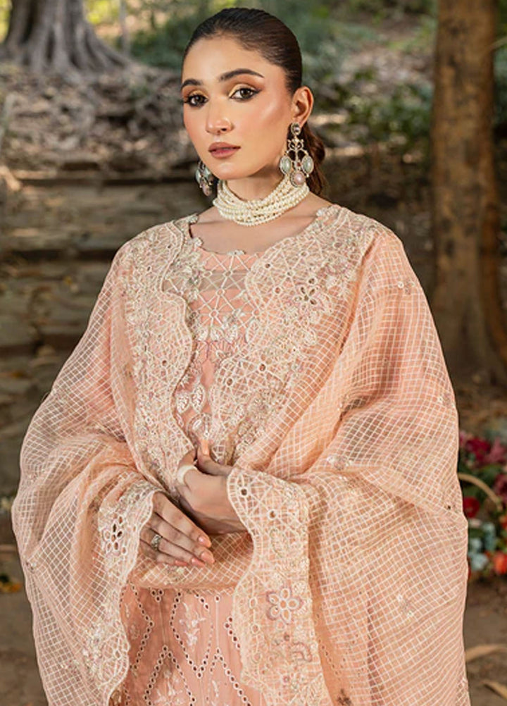 Zuri Pret Embroidered Lawn 3 Piece Suit Mehtaab UN-102 Peach