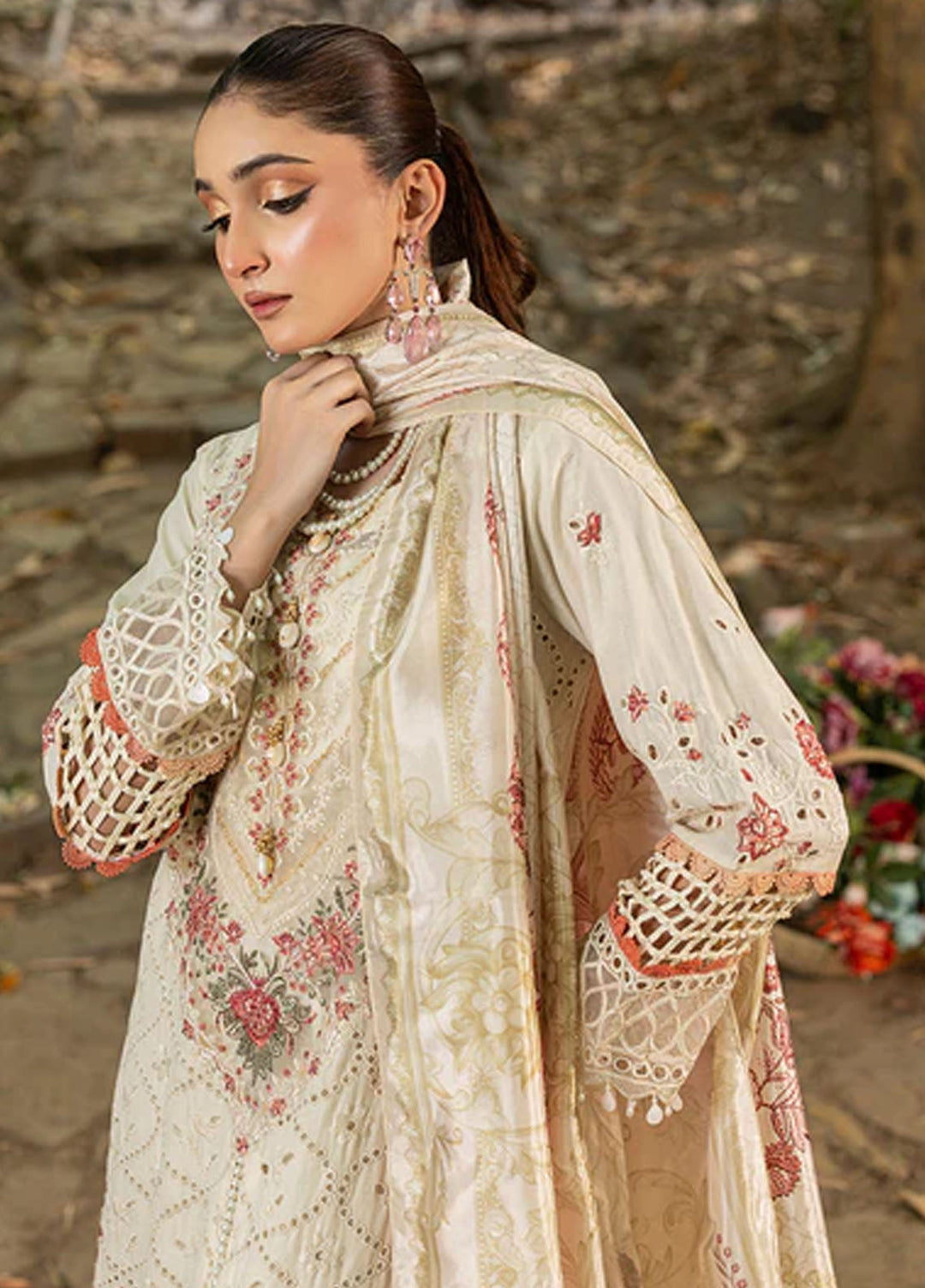 Zuri Pret Embroidered Lawn 3 Piece Suit Nageena UN-101 Off White