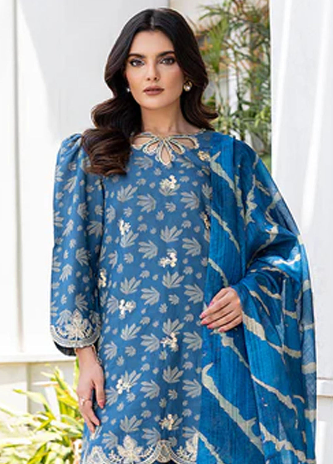 Zuri Pret Embroidered Lawn 3 Piece Suit Nayeli ZP-19 Blue