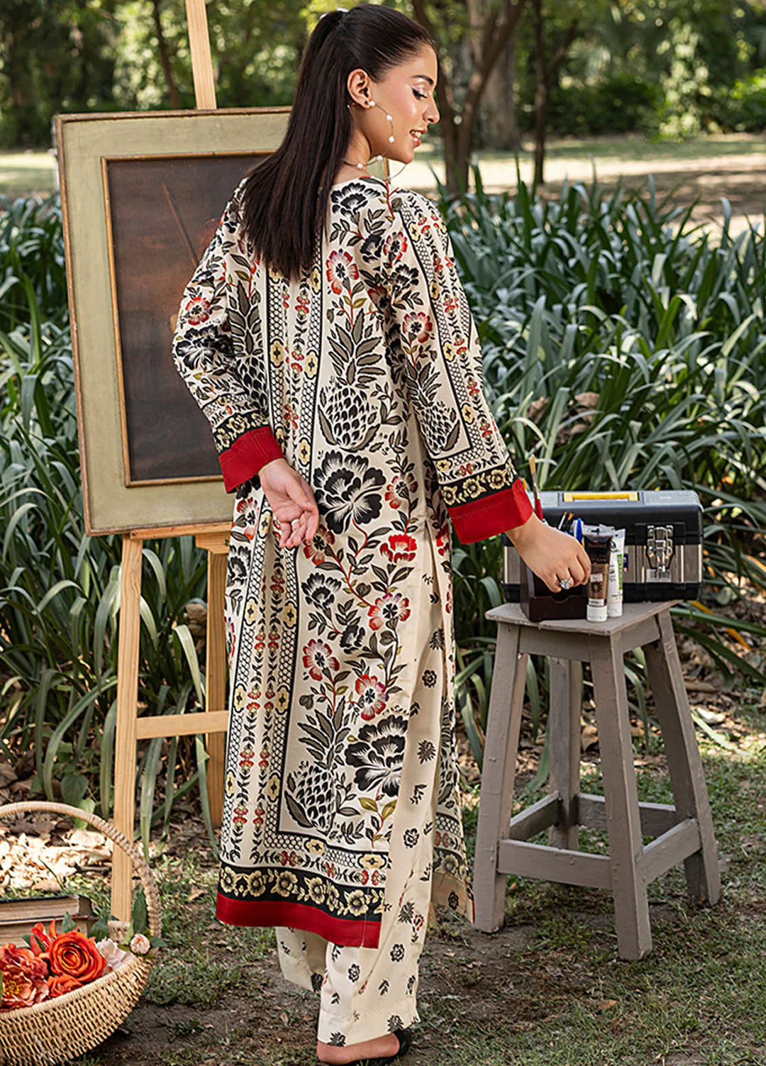 Zuri Pret Printed Lawn 2 Piece Suit Mahpara ZS-40 Cream