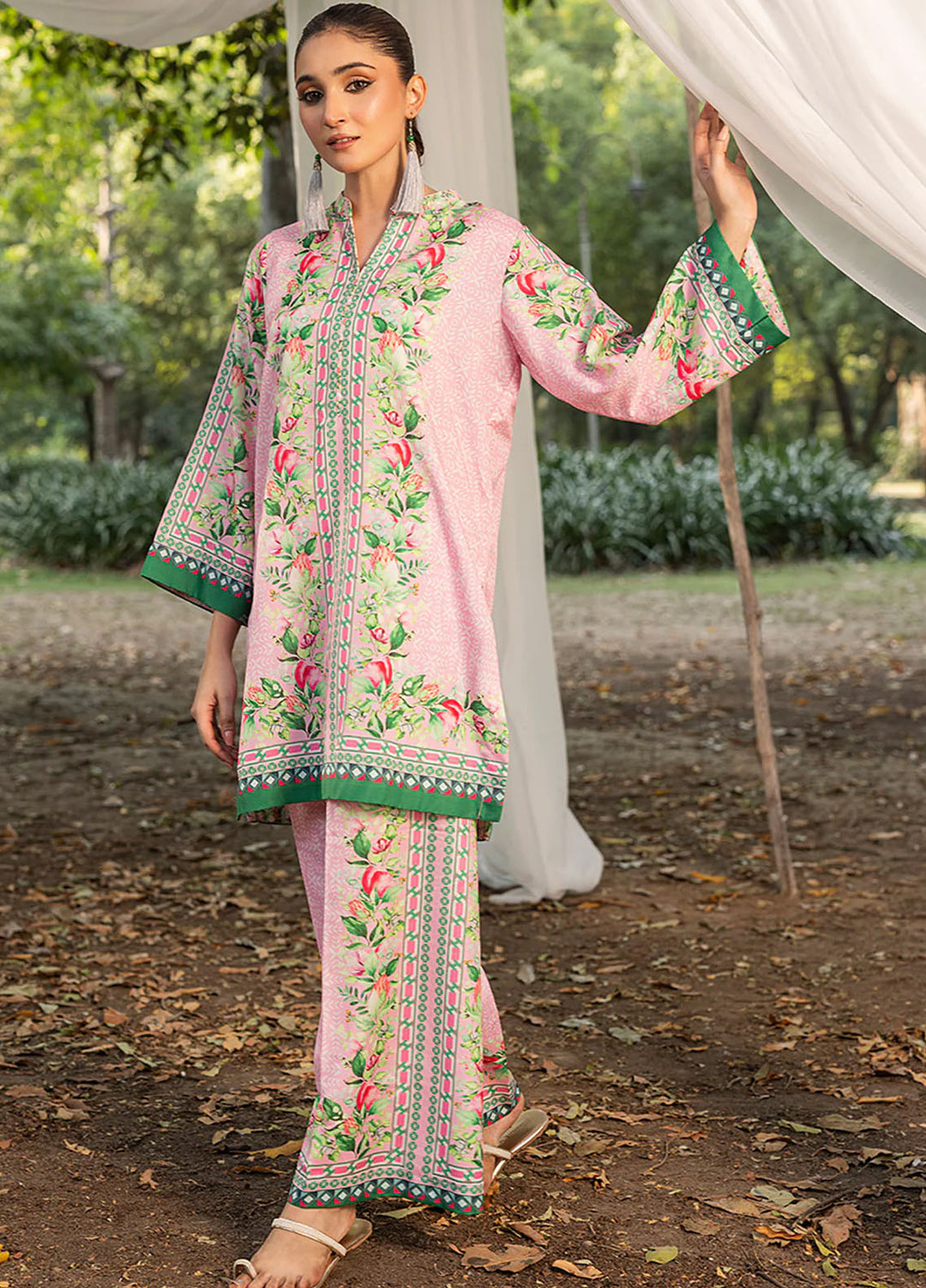 Zuri Pret Printed Lawn 2 Piece Suit Nafees ZS-39 Pink