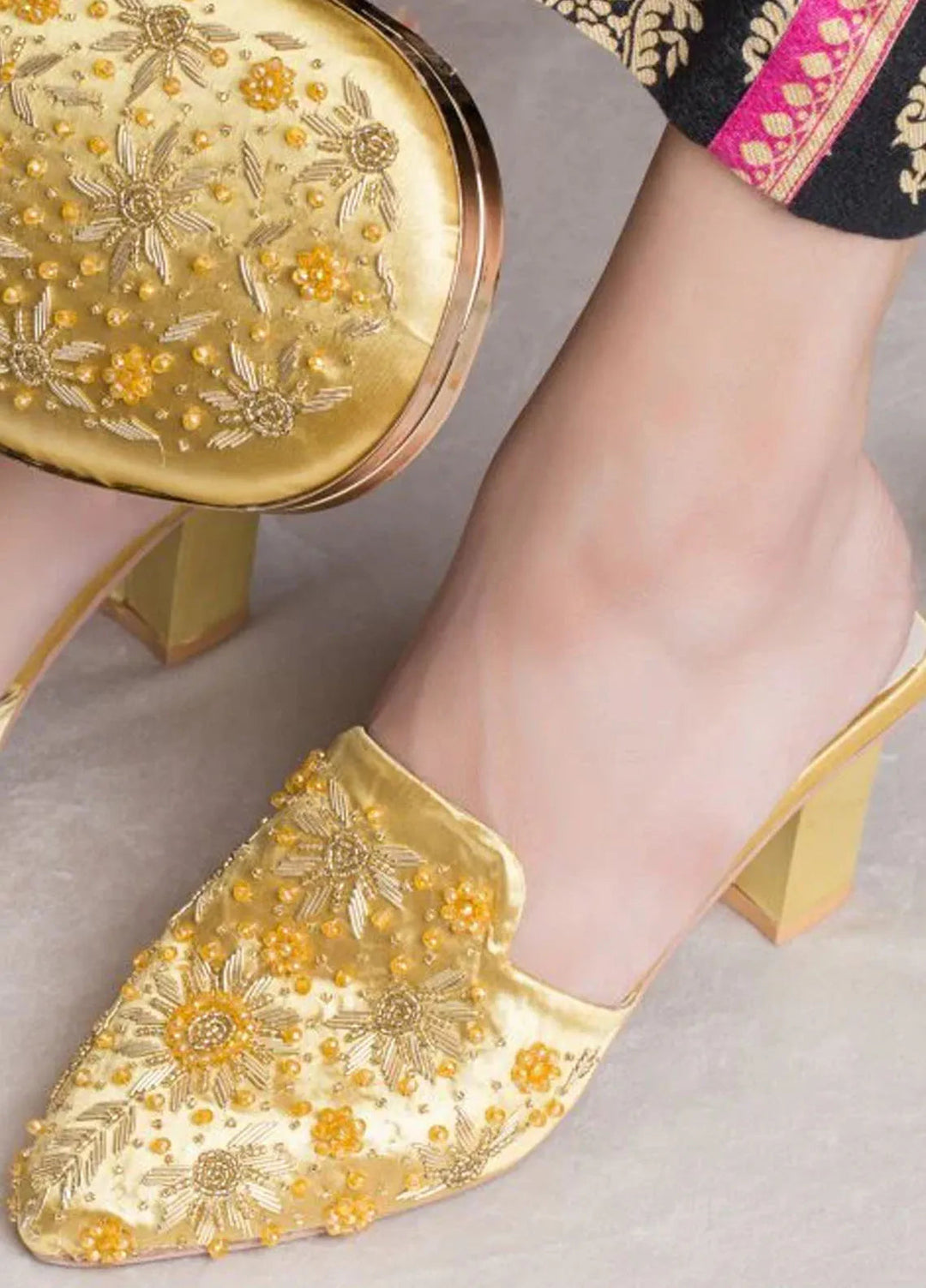 Zuruj Festive Style Heel Mules X Clutch HMC-113-Golden