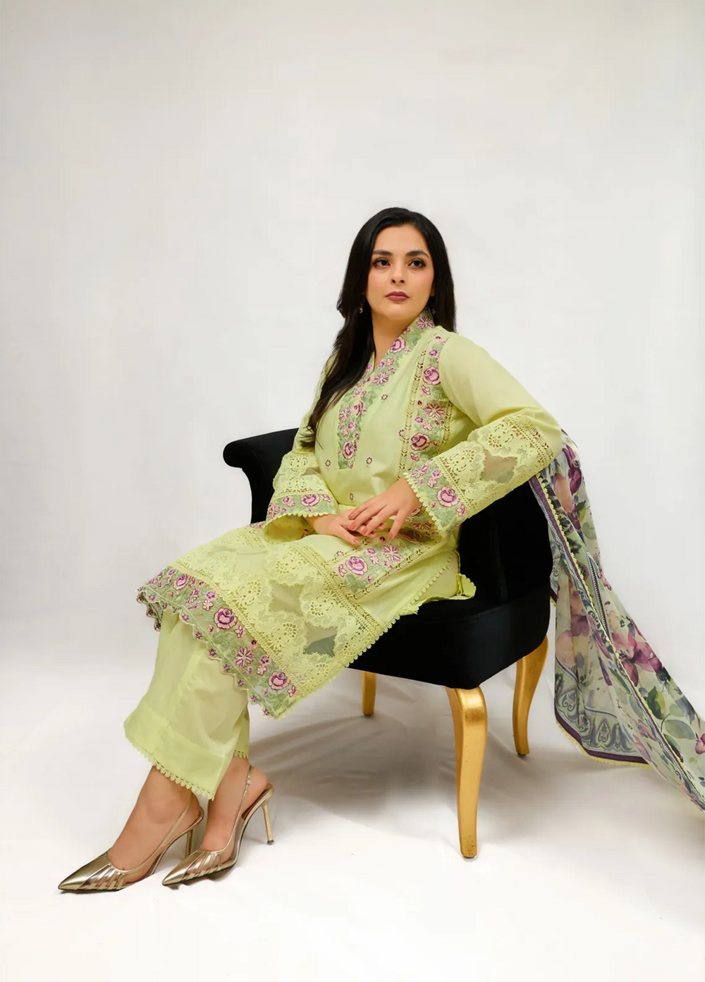 Zyna Embroidered Cambric Suits Unstitched 3 Piece D17-Siena - Summer Collection